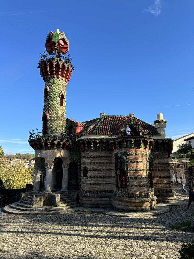 España España -Comillas