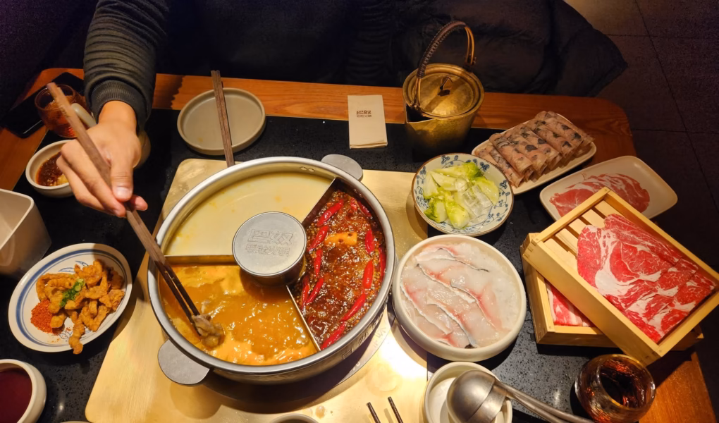 Banu hotpot platos